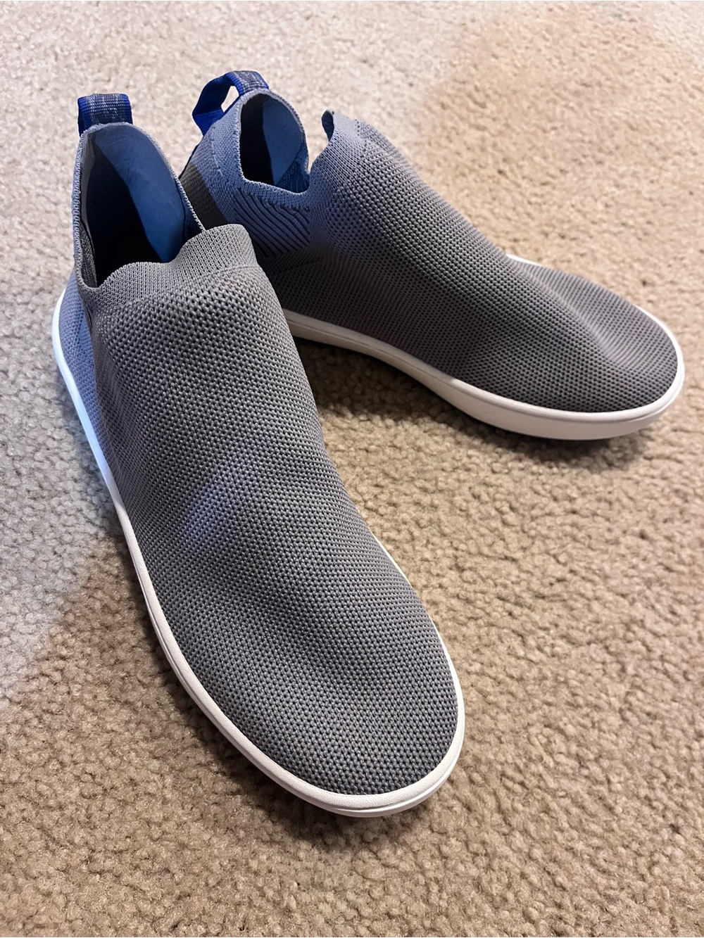 Women’s L.L. Bean Slip-On Knit Sneakers - Gray size 7